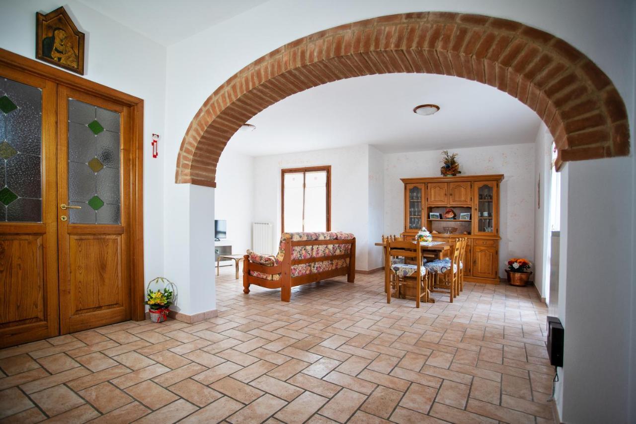La Casa Dei Nonni Appartement Montepulciano Stazione Buitenkant foto
